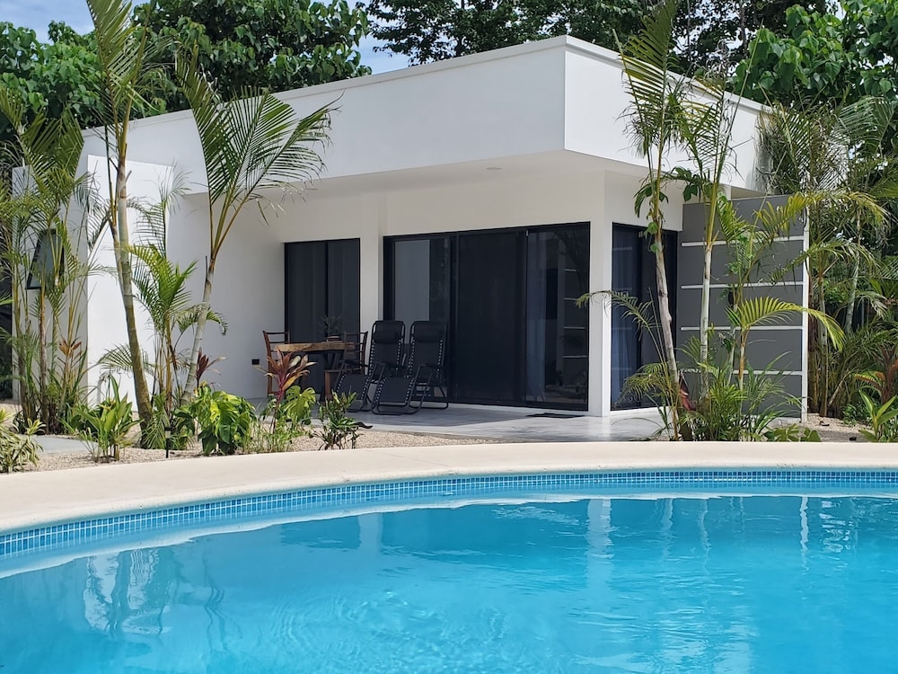 Stockholm - Tamarindo - One Life Villas