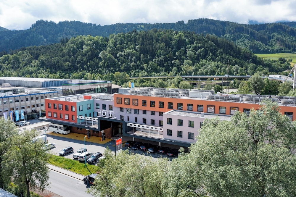 Innsbruck - Hwest Hotel