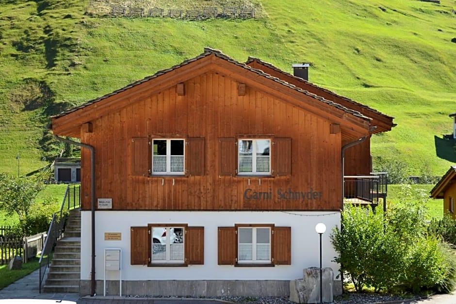 Vals - Schnider Bed&Breakfast und Café