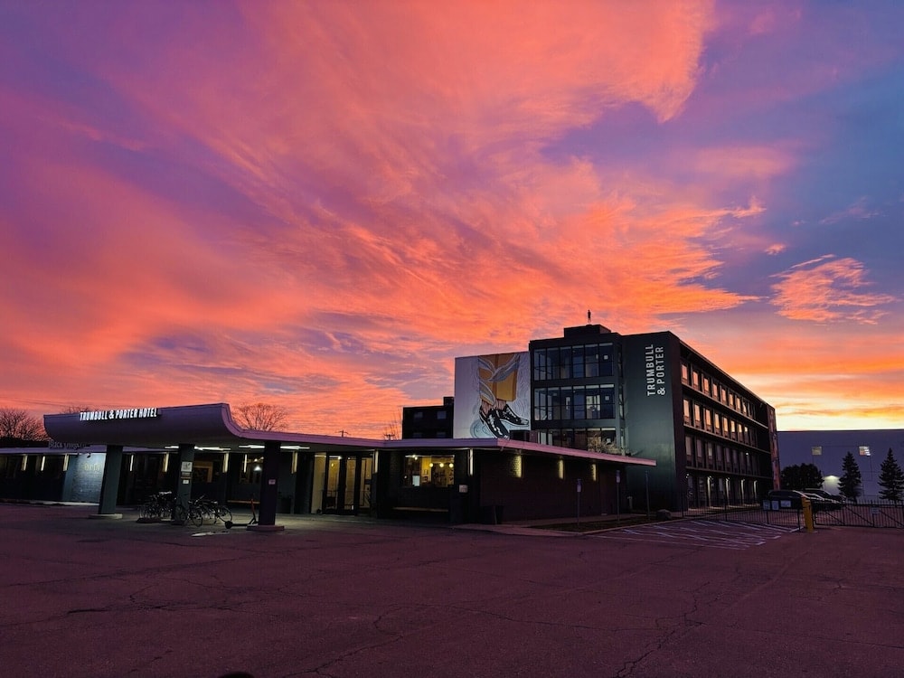 Detroit - Trumbull and Porter Hotel