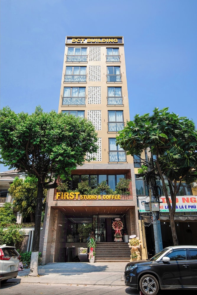 Danang - FIRST Studio Hotel Da Nang