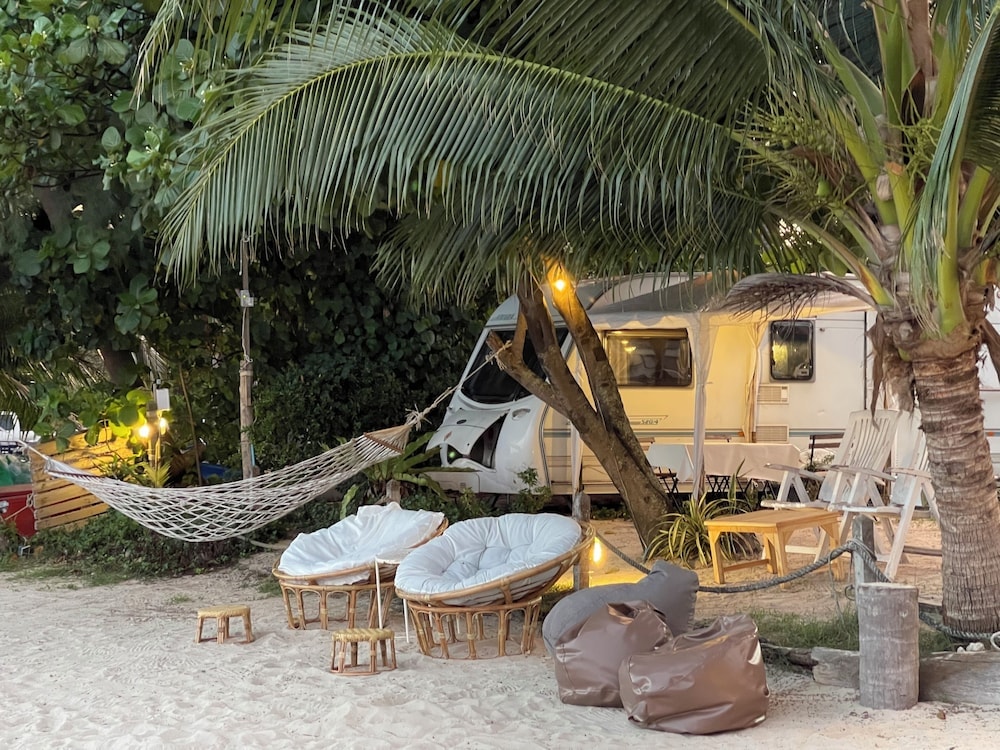 Ban Lamai - Samui Caravans