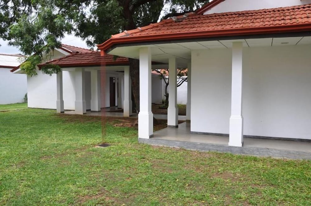 Trincomalee - Trinco Rest House
