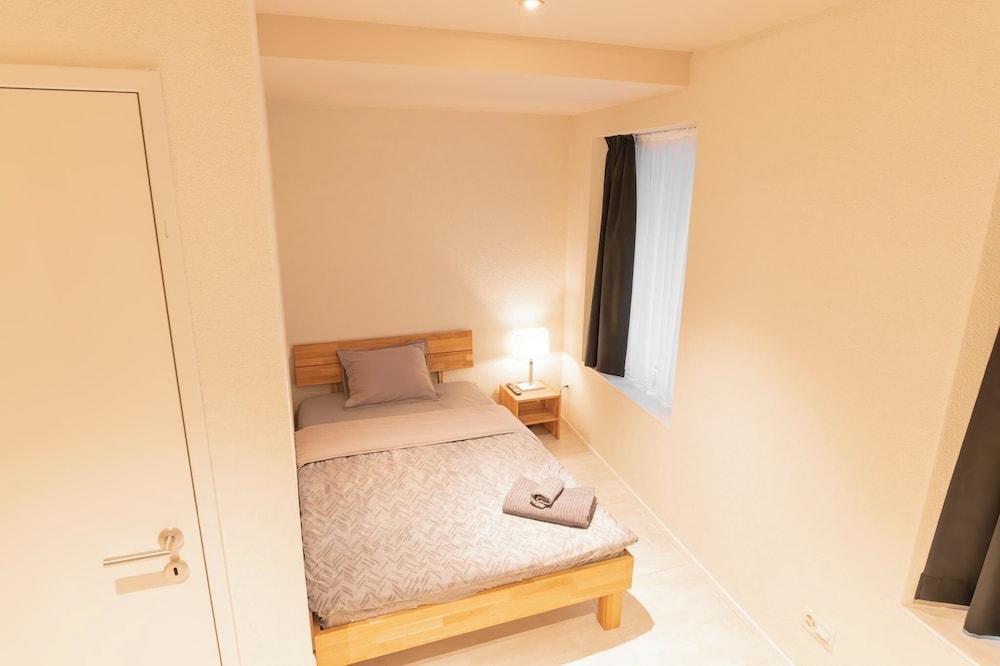 Wetzikon - Hotel Rütli am Bahnhof Rüti ZH