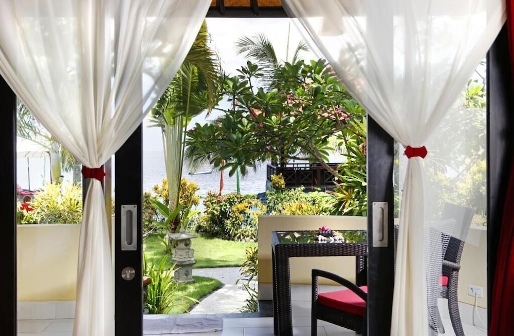 Tejakula - Teluk Karang Dive and Spa Resort Bali