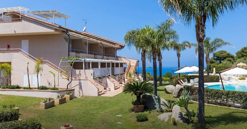 Stockholm - Tropea - L' Arcobaleno Resort