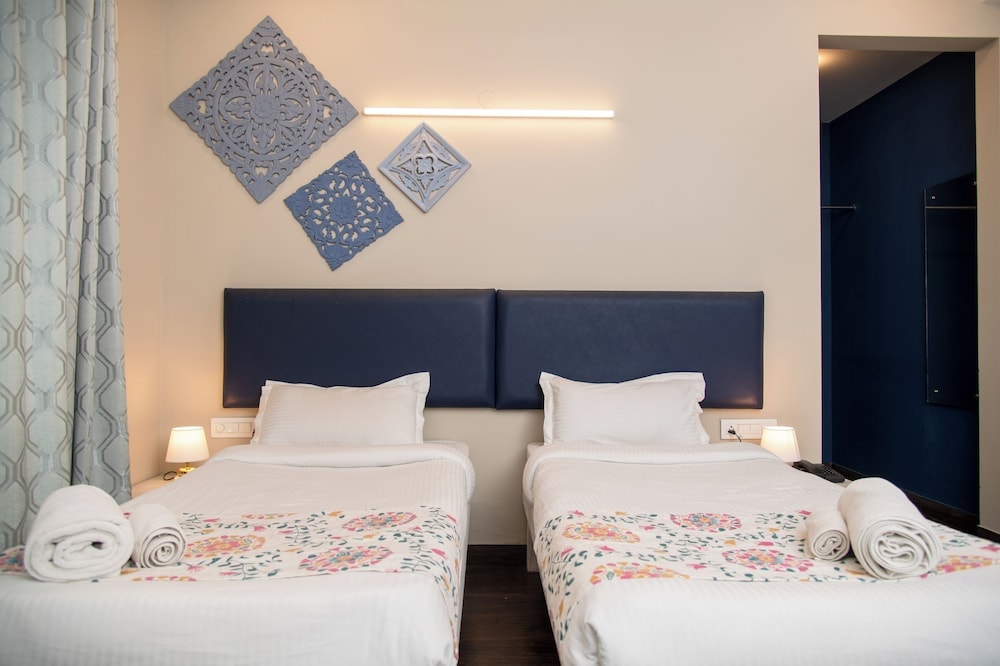 Gurgaon - 30 Vamsor Heights