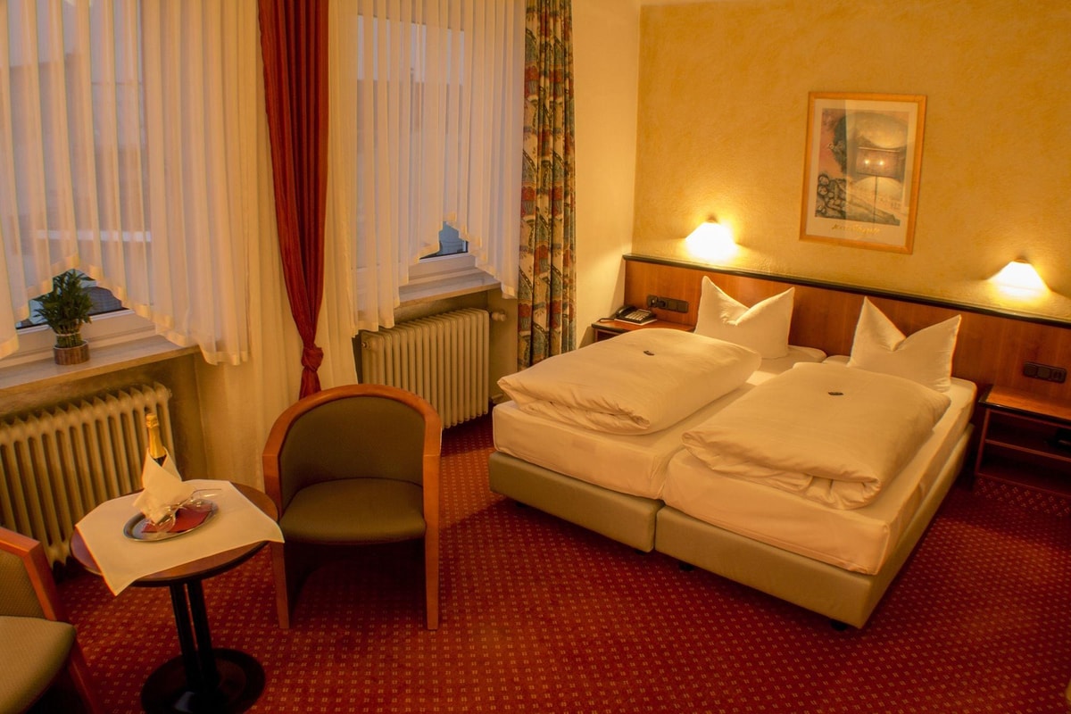 Teisnach - Garni Hotel Schmaus