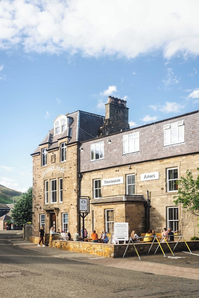 Peebles - Traquair Arms Hotel