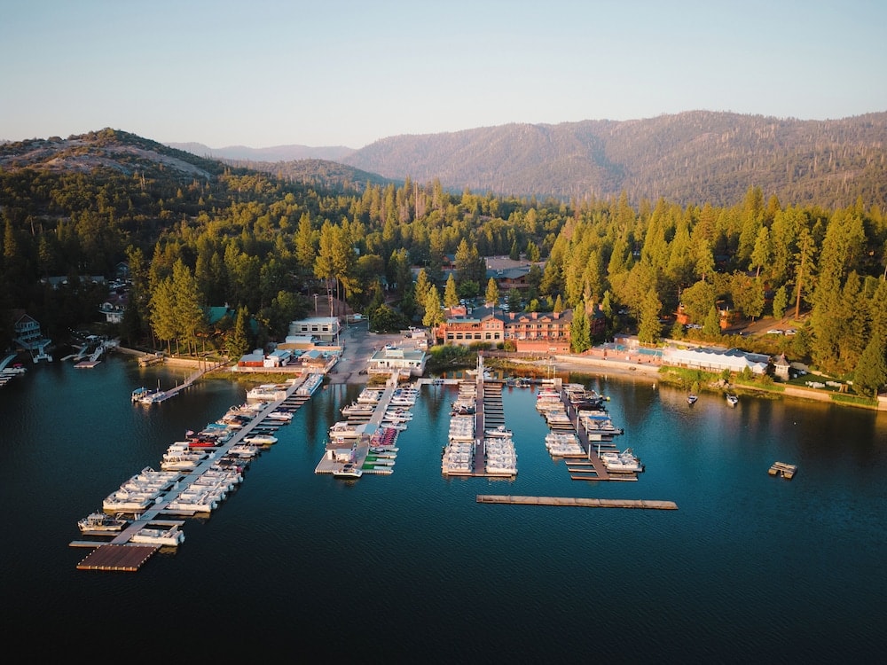 Oakhurst - The Pines Resort & Conference Center