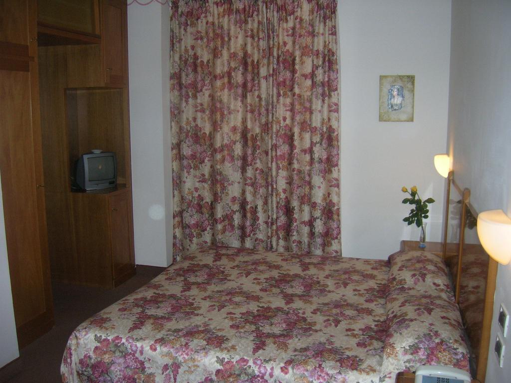 Foiano della Chiana - Hotel Ristorante Farneta