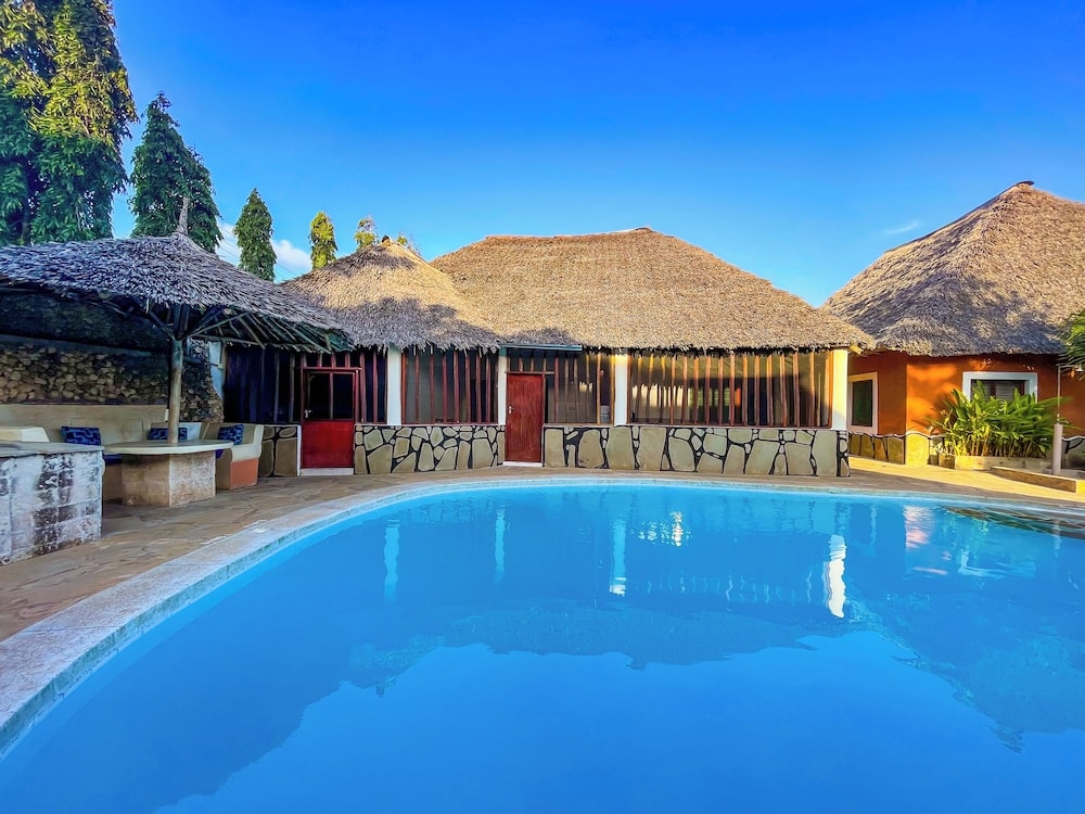 Diani Beach - Diani Campsite & Cottages