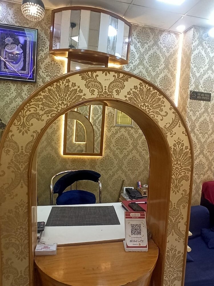 Jaipur - Hotel Meenu Inn