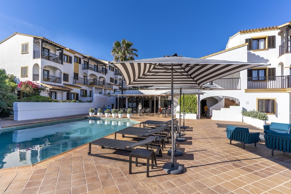 Göteborg - Mahón - Calallonga Hotel Menorca