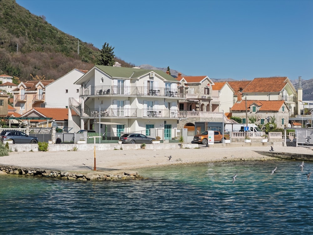 Stockholm - Herceg-Novi - Apartments Rosić Baošići