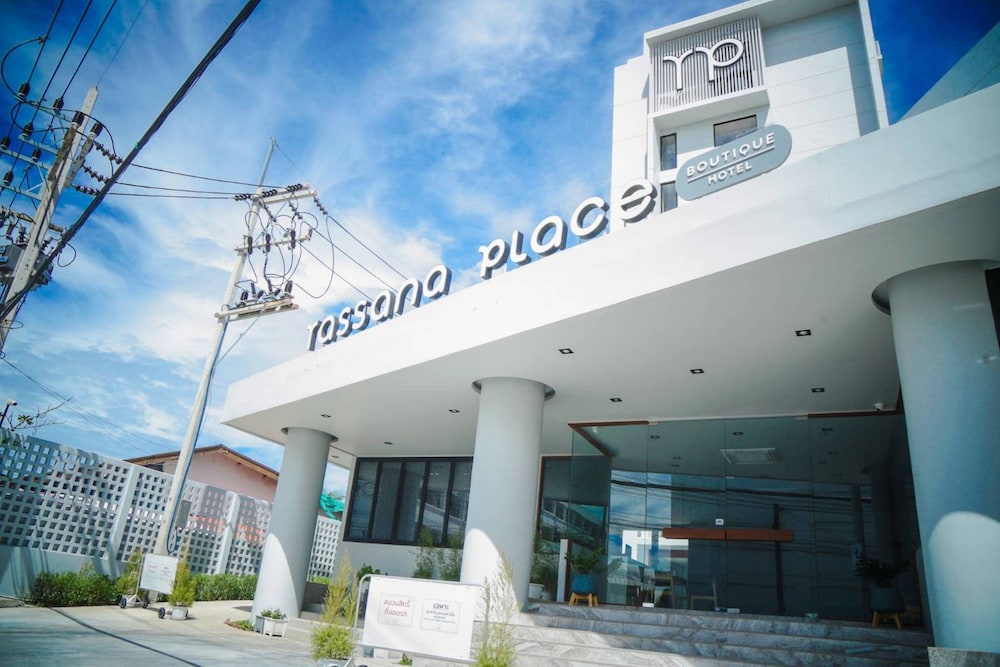 Chonburi - Tassanaplace Boutique Hotel (ฺBansuan)