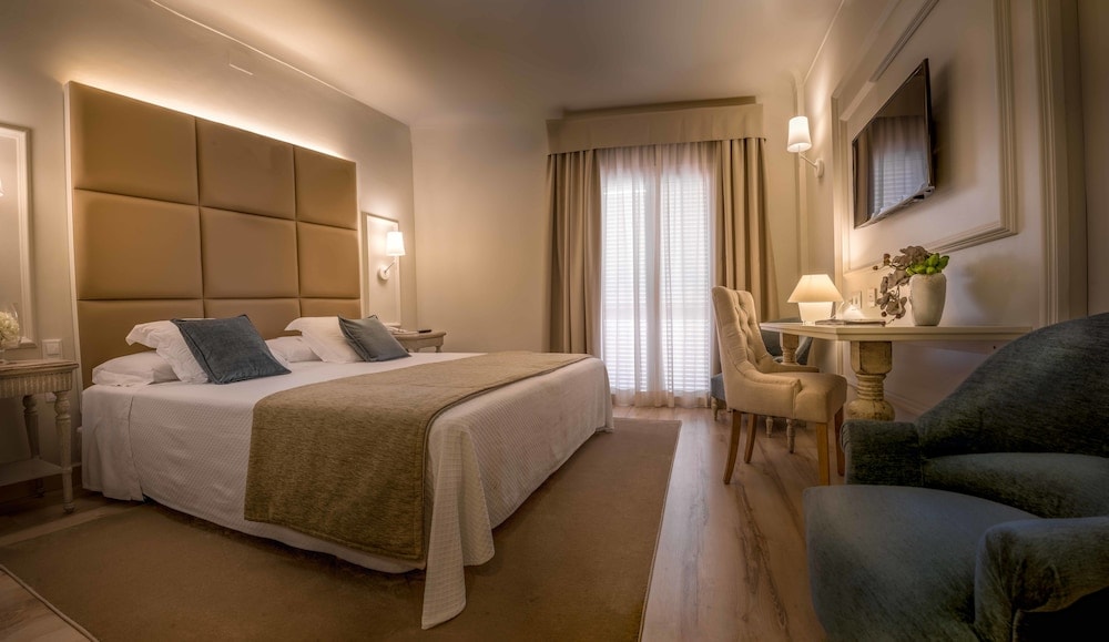 Figueres - Hotel Pirineos Figueres by Pierre & Vacances