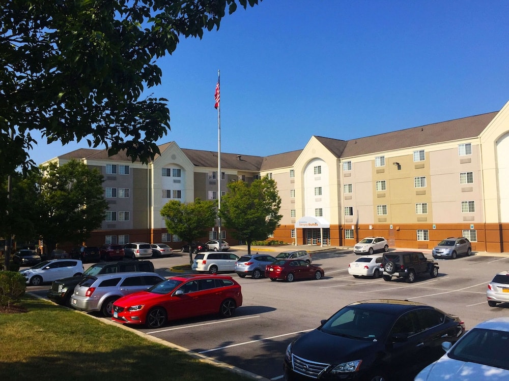 Linthicum Heights - Sonesta Simply Suites Baltimore BWI Airport