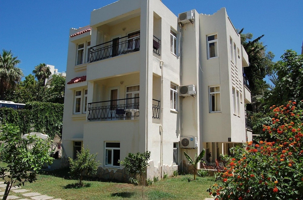 Side - Side Linda Beach Hotel