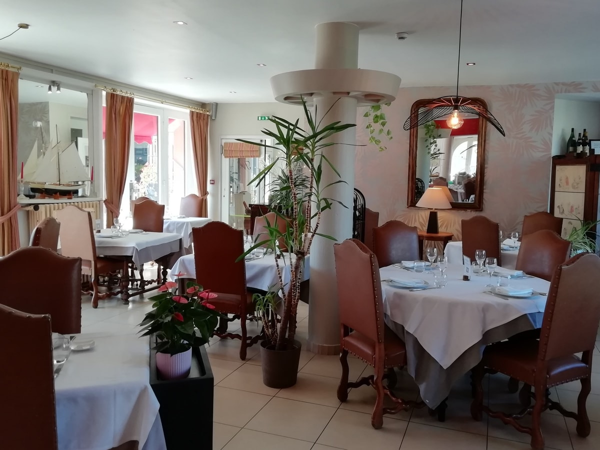 Dol-de-Bretagne - Hôtel de Bretagne Dol centre ville - Hotel et Restaurant