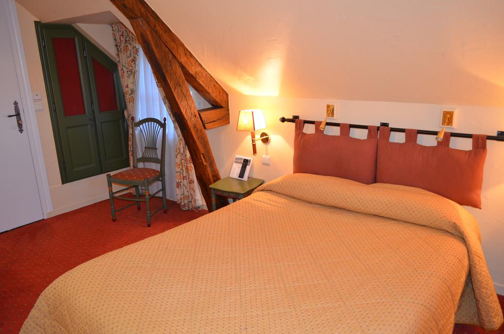 Chaumont-sur-Tharonne - Logis Hôtel Auberge du Cheval Blanc