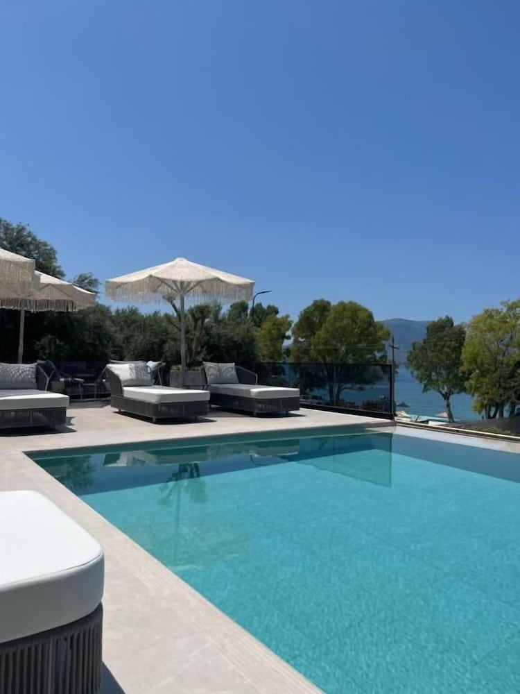 Radhimë - Mazarine Hotel, Vlorë, Albania