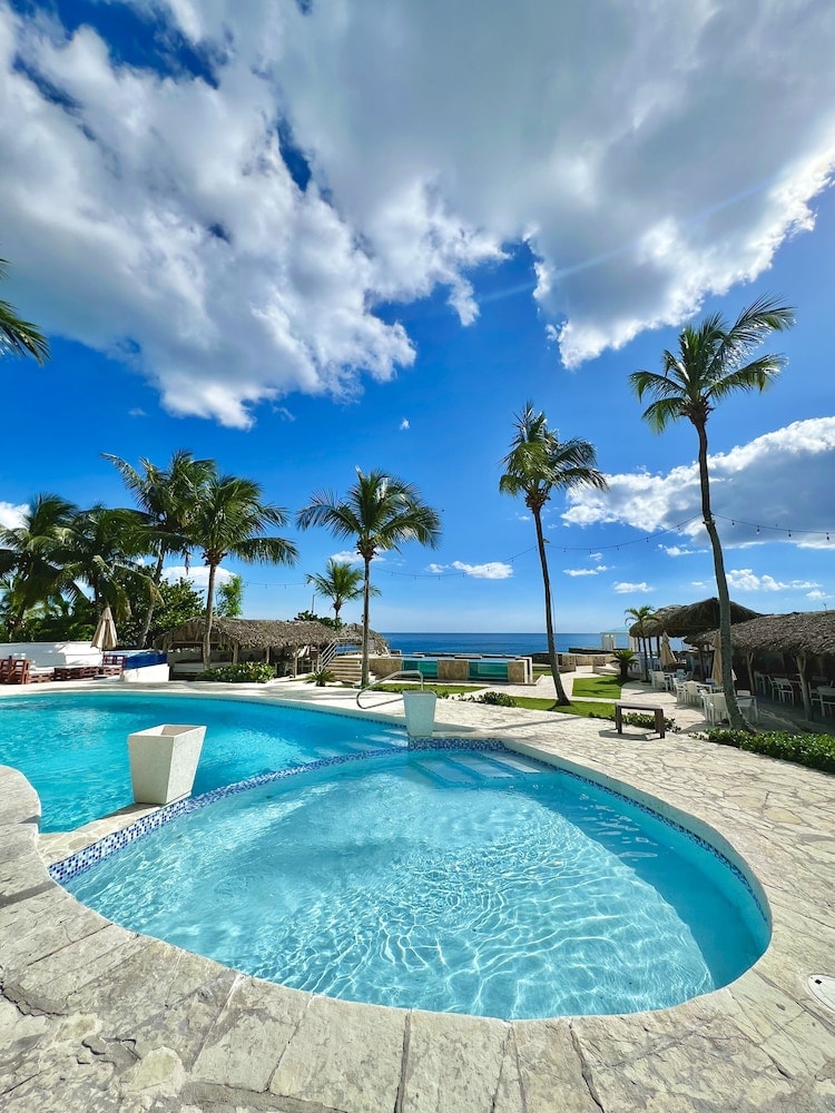 Juan Pedro - Tritón Hotel Boutique & Restaurant