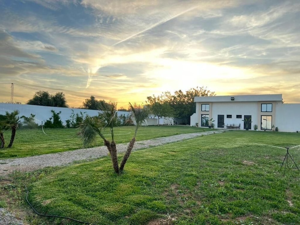 Korba - Casa Firma