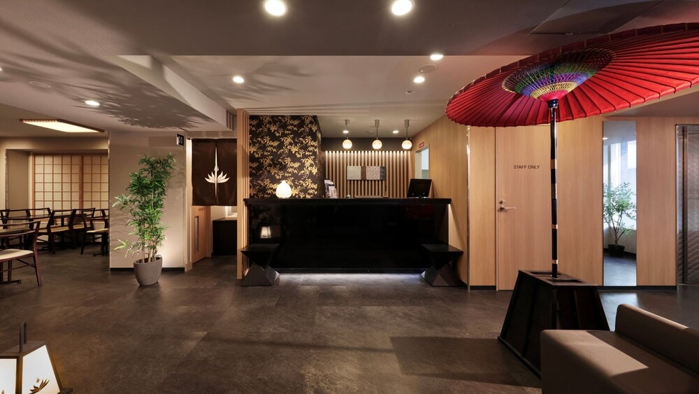 Kyoto - MARUTAMACHI Crystal Hotel