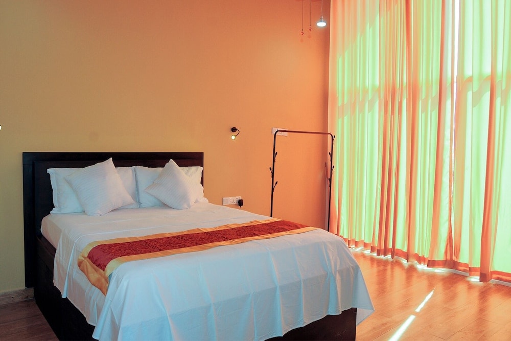 Trincomalee - WoodyCrest