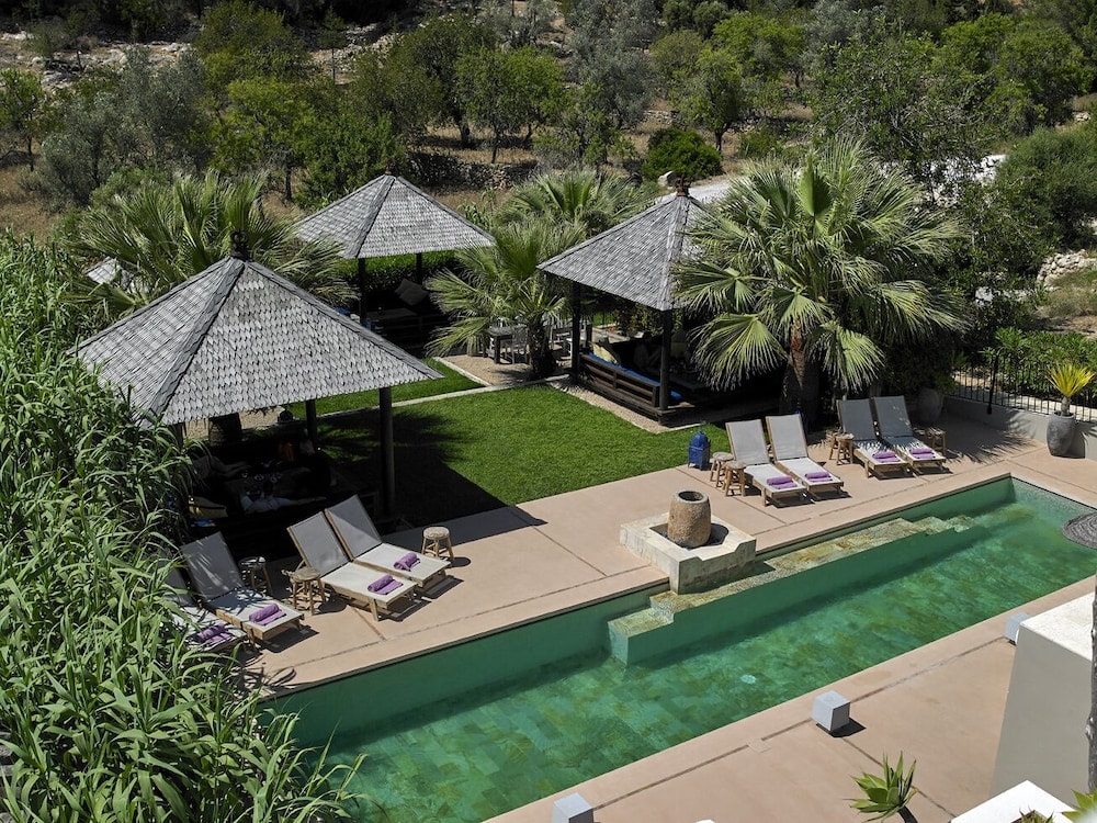 Na Xamena - The Giri Residence