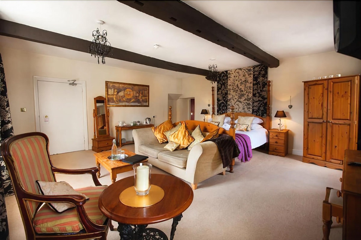 Warslow - Charles Cotton Hotel
