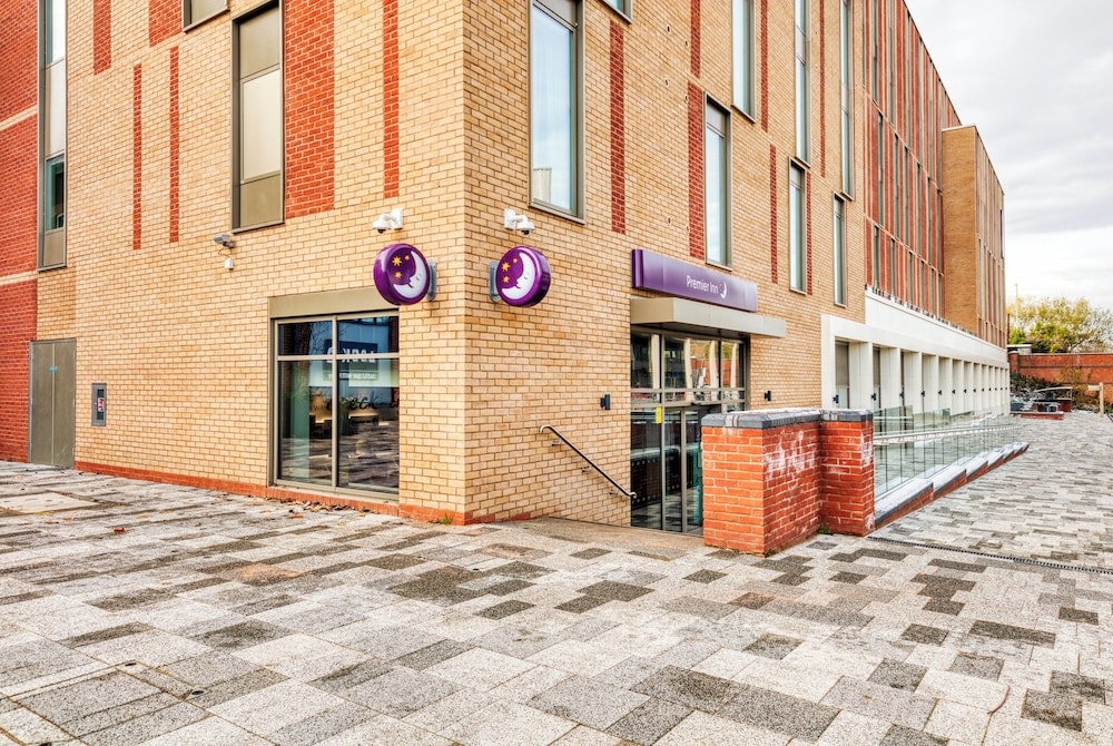 Sulgrave - Premier Inn Banbury Town Centre - Castle Quay