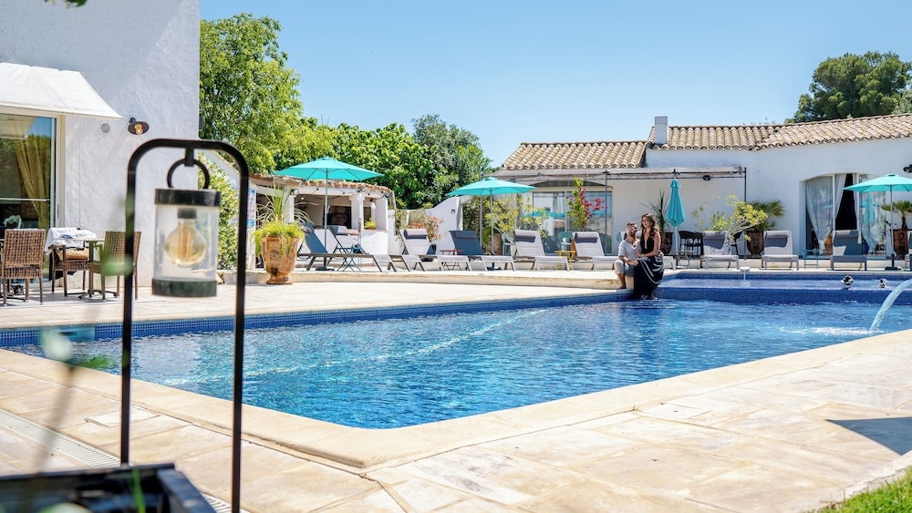 Saintes-Maries-de-la-Mer - Hotel La Tramontane