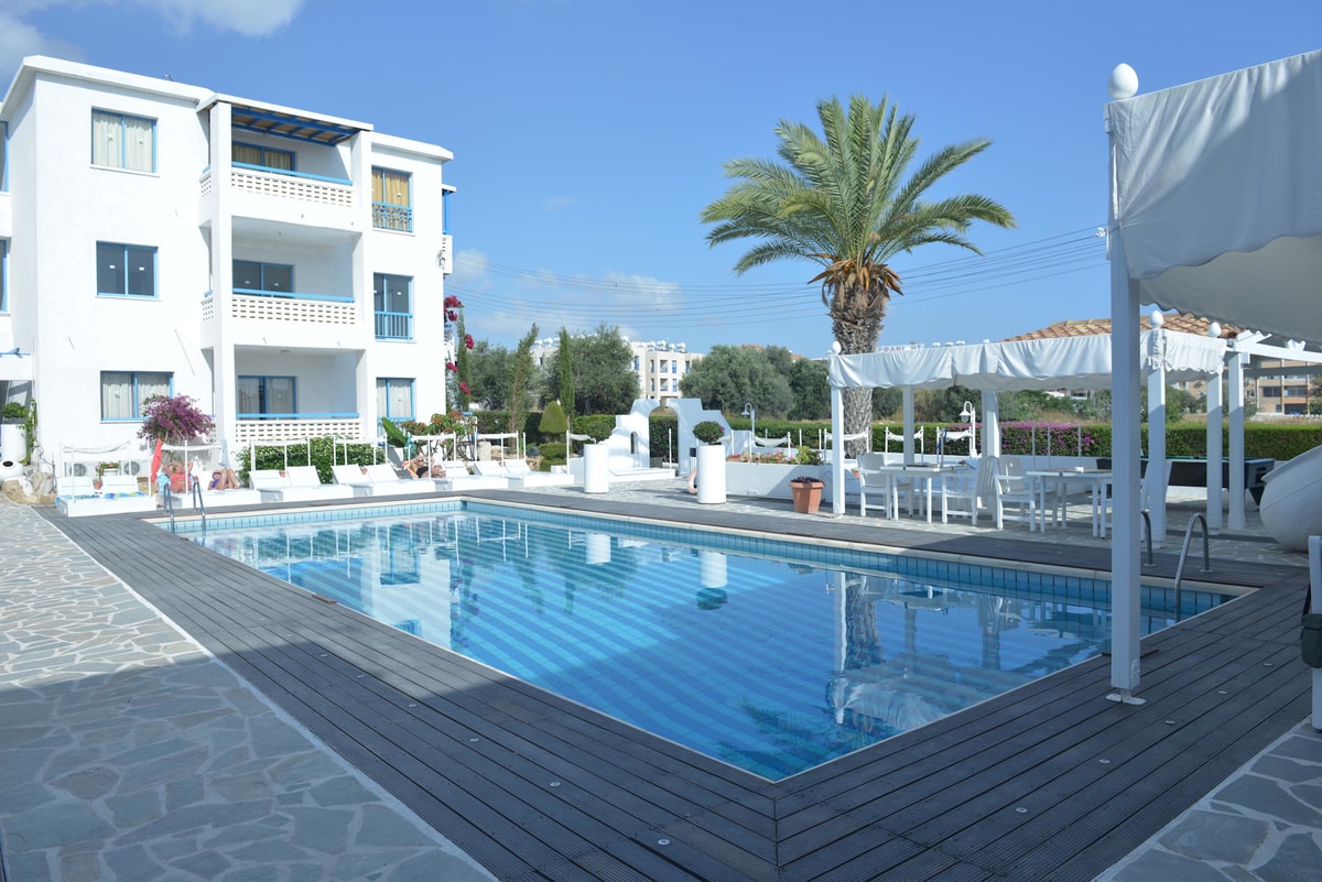Göteborg - Paphos - Tasmaria Aparthotel