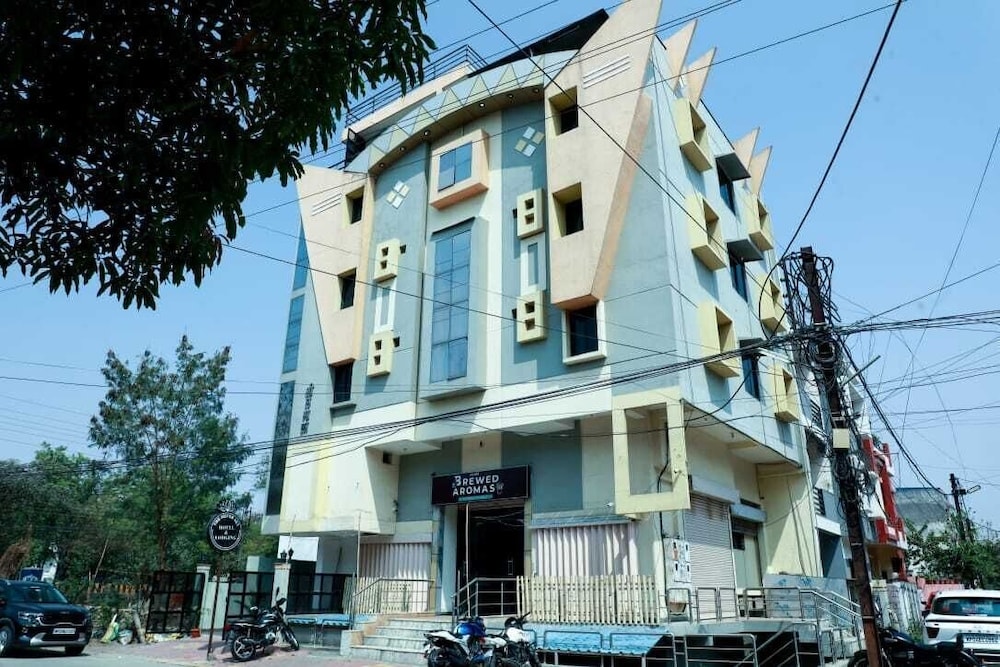 Indore - Wishotel Inn The Silver Sky
