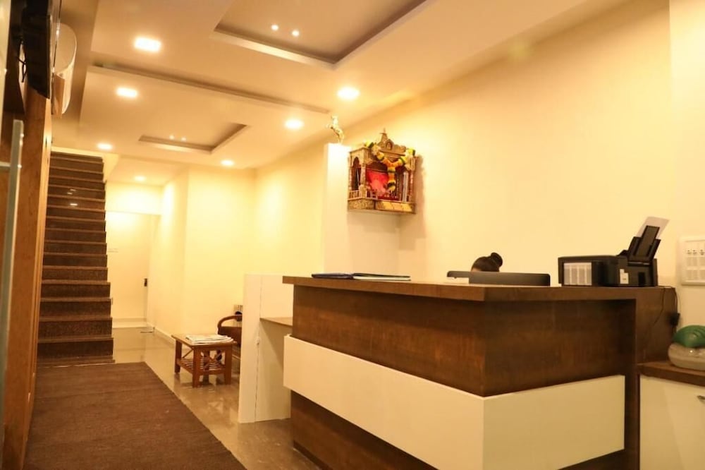 Ghansoli - Galaxy inn By Glitz Hotels