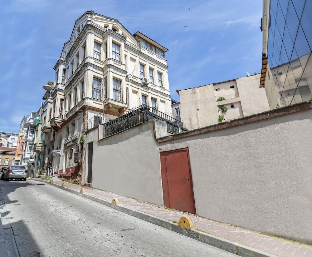 Istanbul - OttomanZade