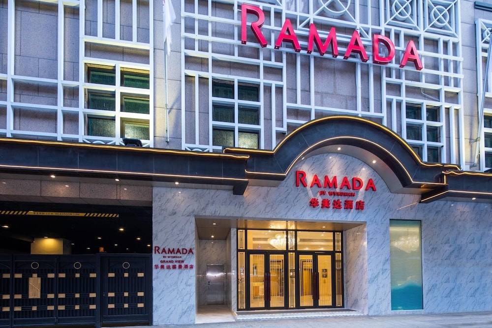 Hong Kong Island - Ramada Hong Kong Grand View