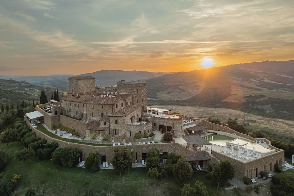 Stockholm - Montalcino - Castello di Velona Resort, Thermal SPA & Winery