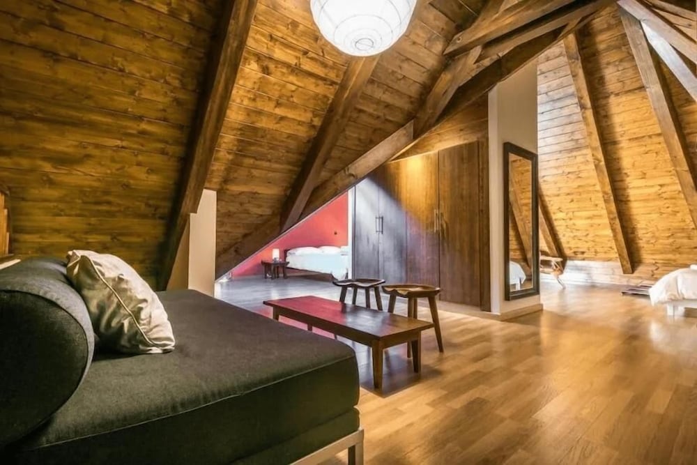 Vilac - Hotel Nau Iori