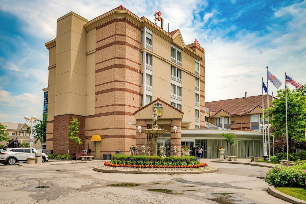 Brampton - Monte Carlo Inn Airport Suites