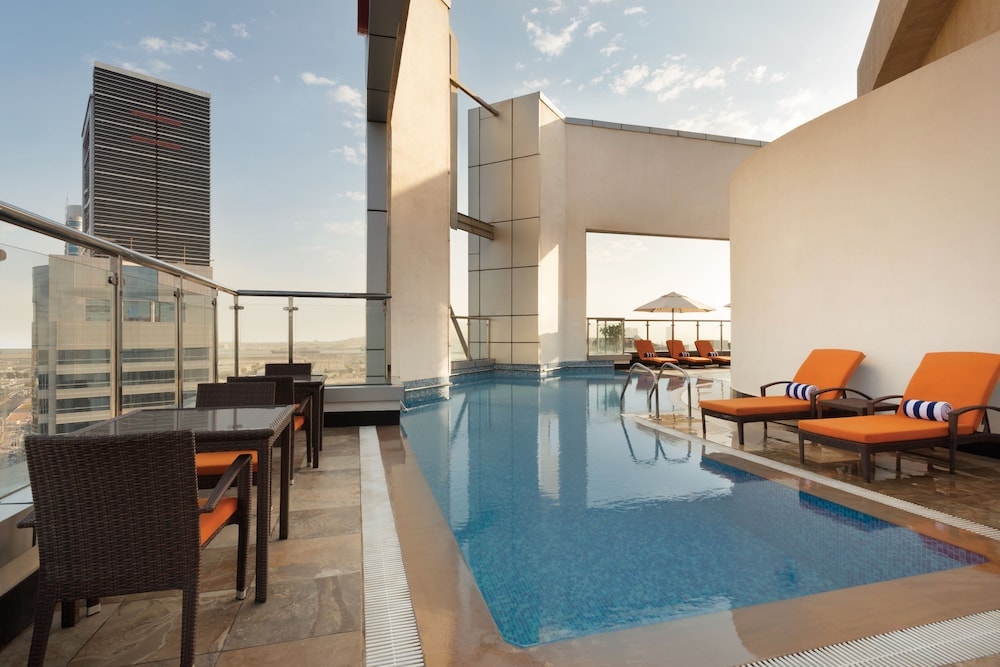 Abu Dhabi - Ramada Abu Dhabi Corniche