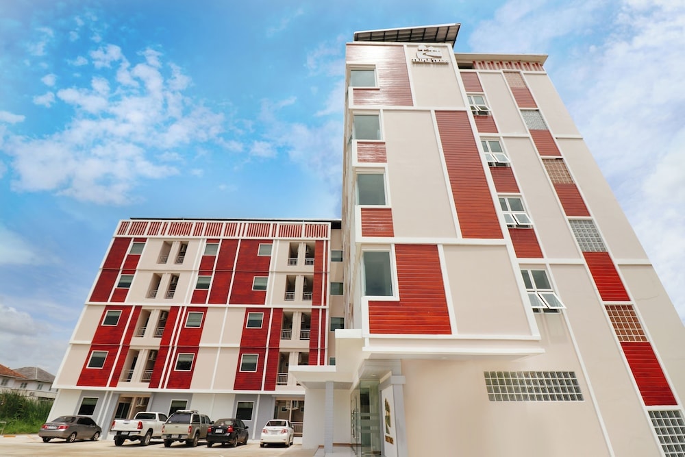 Ban Sai Mai - Triple Trees Hotel