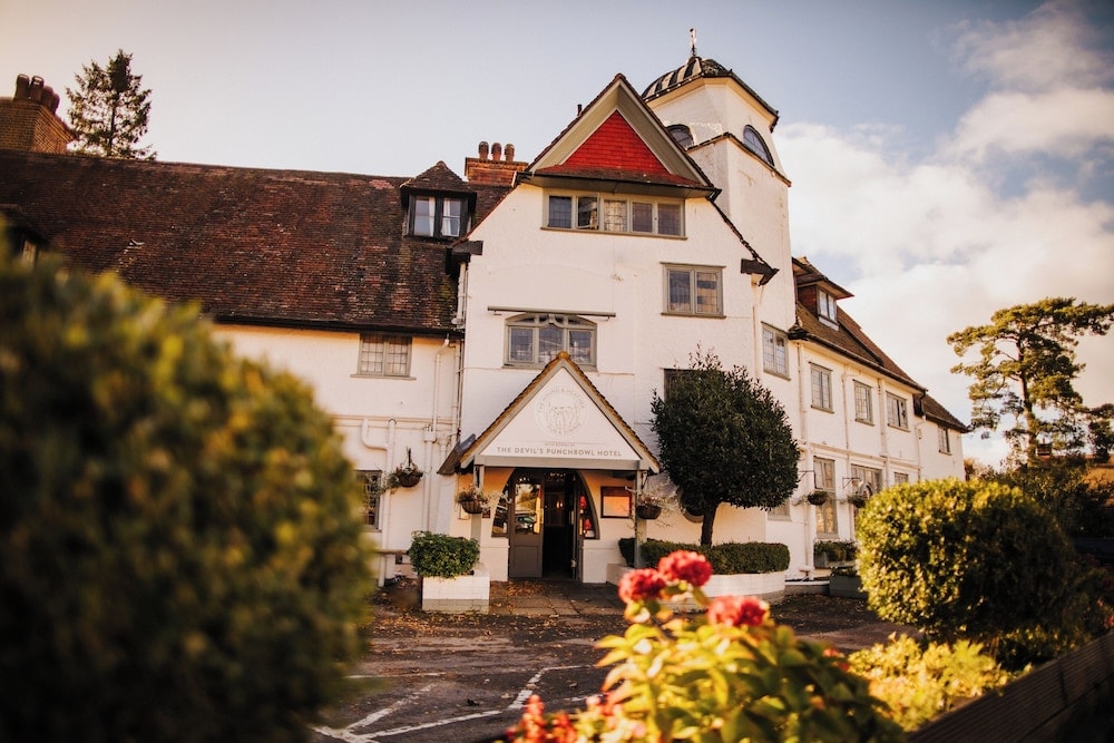 Liphook - The Devil's Punchbowl Hotel