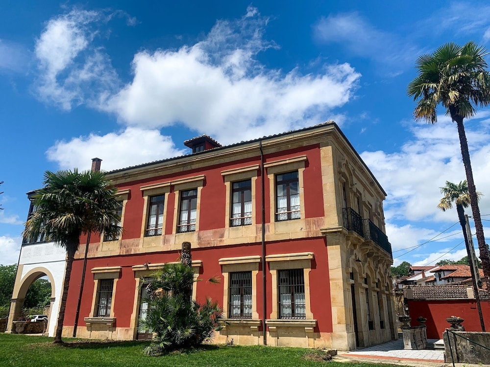 Villamayor - La Venta de Miyares - Casa de Indianos