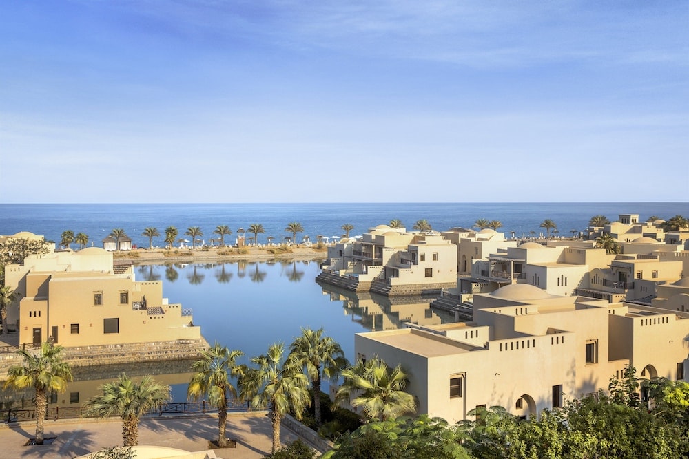 Ras al Khaimah - The Cove Rotana Resort - Ras Al Khaimah