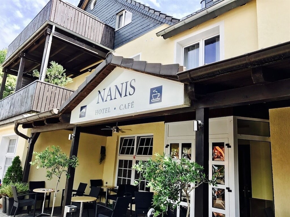 Wunstorf - Nanis Hotel & Appartements