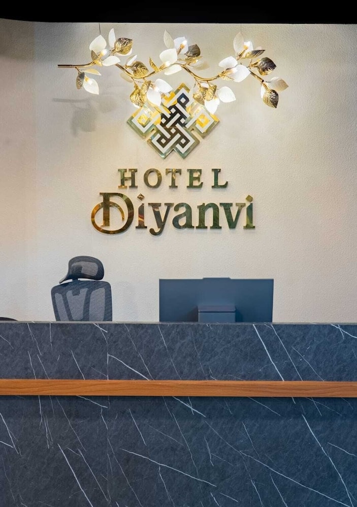 Mysore - Hotel Diyanvi