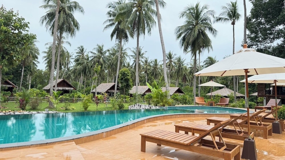 Ko Jum - COCO Canopy Boutique Resort